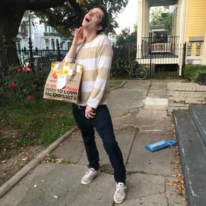 Meet your Posher, Aaron